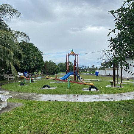 Homestay Desa Tikam Batu Sungai Petani Esterno foto